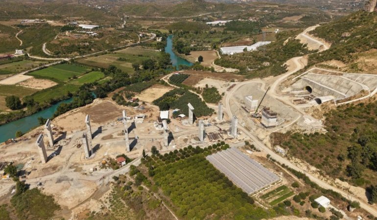 AntalyaAlanya Otoyolu'nda çalışmaların yüzde 30'u tamamlandı