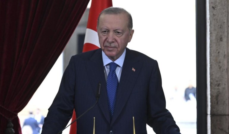 Cumhurbaşkanı Erdoğan: Milletimizin istiklal ve istikbaline sahip çıkıyoruz