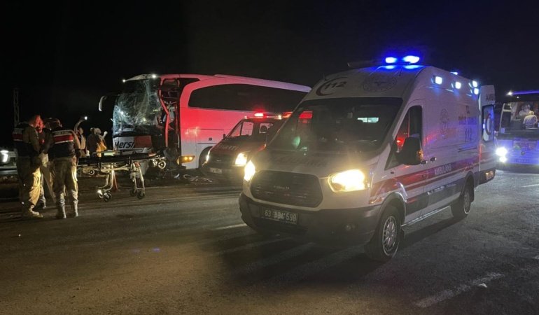 Şanlıurfa'da 2 yolcu otobüsü çarpıştı: Yaralılar var