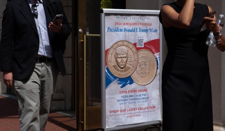 ABD'de Trump portreli 1 dolar tedavülde