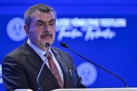Bakan-Tekin-acikladi-Okullarda-ara-tatil-kaldirilacak-mi-featured