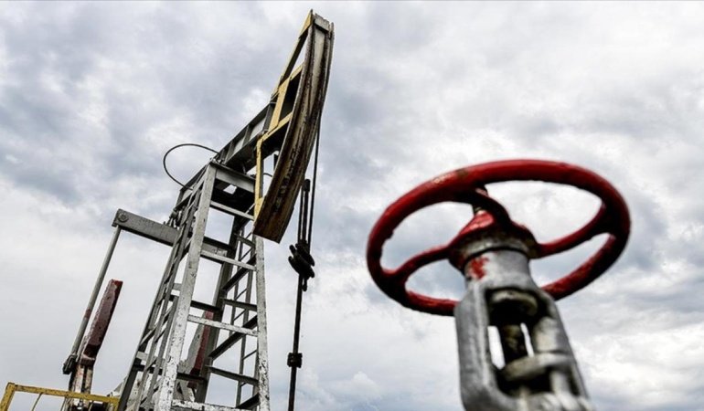 Brent petrolün varili 107,52 dolardan işlem görüyor