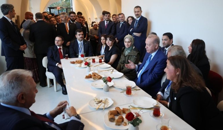 Cumhurbaşkanı Erdoğan New York'ta vatandaşlarla bir araya geldi