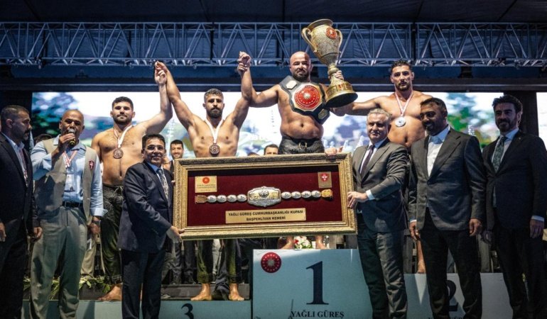 Cumhurbaşkanlığı Kupası'nda başpehlivanlığı Orhan Okulu kazandı