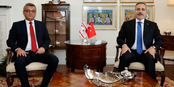 Disisleri-Bakani-Fidan-KKTC-Cumhurbaskani-ve-Disisleri-Bakan-ile-gorustu-featured