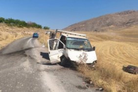 Elazig039da-kamyonet-ile-otomobil-carpisti-2-olu-4-yarali-featured