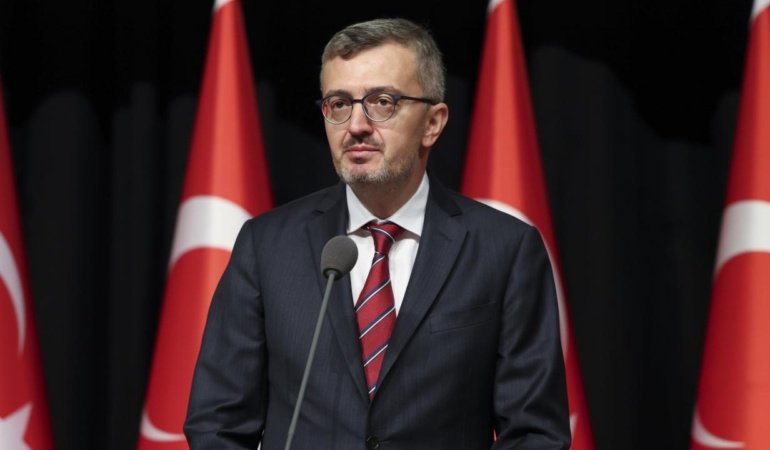 İletişim Başkanı Duran'dan şehit Sözleşmeli Er Ziya Koparan için başsağlığı mesajı