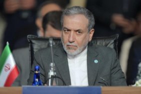 Iran-Disisleri-Bakani-Arakci-ABDden-aldigi-son-teklifi-Cumhurbaskani-Pezeskiyana-sundu-featured