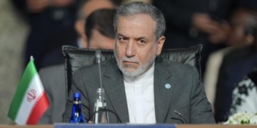 Iran-Disisleri-Bakani-Arakci-ABDden-aldigi-son-teklifi-Cumhurbaskani-Pezeskiyana-sundu-featured