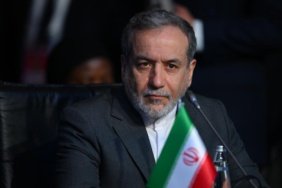 Iran-Disisleri-Bakani-Arakci-BM-kursusunde-Iran-halkinin-hakliligini-savunacaklarini-soyledi-featured