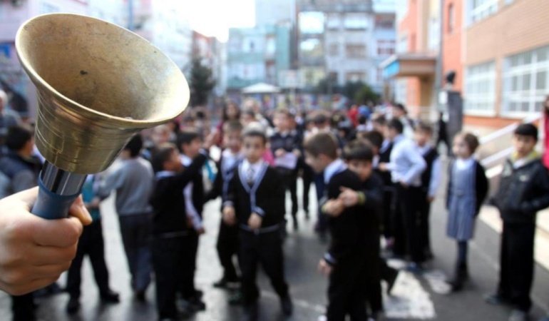İstanbul'daki okullarda ilk gün eğitim 10.0015.00 saatleri arasında yapılacak