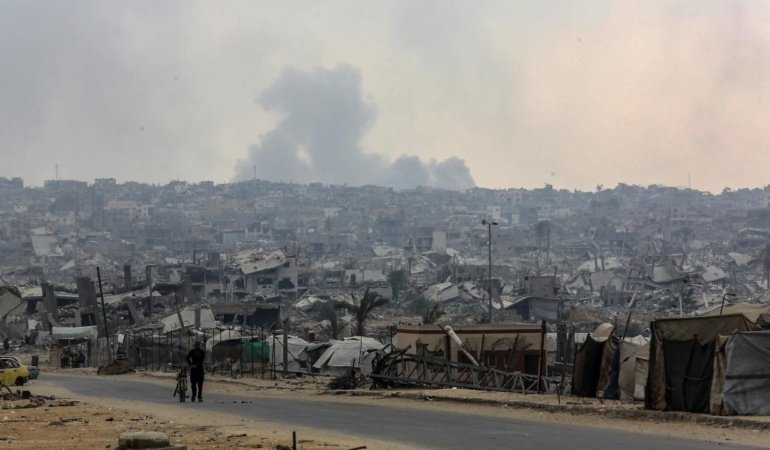 Katil İsrail'in saldırdığı Gazze'de son 24 saatte 8 kişi hayatını kaybetti