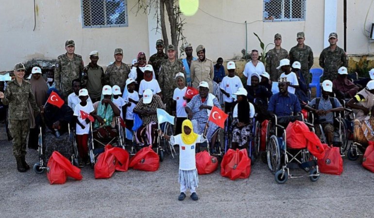 MSB'den Somali'de ihtiyaç sahibi gazi ve ailelerine destek