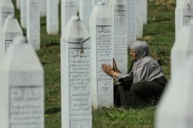 Srebrenitsa-Anit-Merkezine-039Sirplar-baskin-yapilabilir039-uyarisi-featured