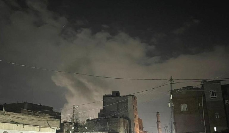 Yemen ordusu: Taiz'de hava saldırılarında onlarca Husi öldürüldü