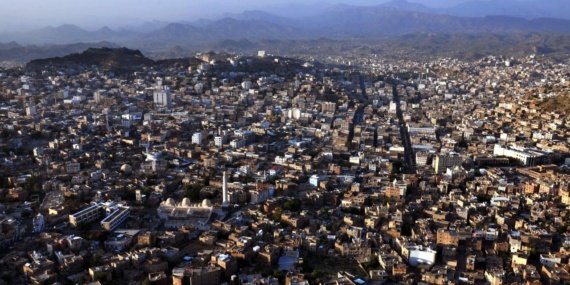 Yemen039de-Husilerin-Taiz-iline-duzenledigi-saldirida-biri-cocuk-5-kisi-oldu-featured