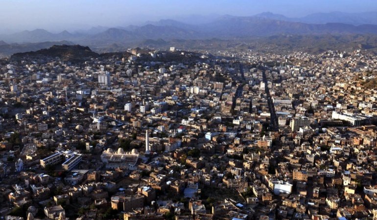 Yemen'de Husilerin Taiz iline düzenlediği saldırıda biri çocuk 5 kişi öldü