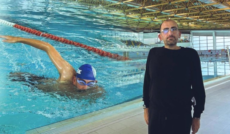 'Yürüyemez' dediler, yüzme sporcusu oldu