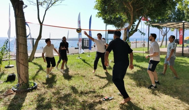 14 ülkeden gençler, Antalya'da 'Doğada Gençlik Aktivitesi'ne katıldı