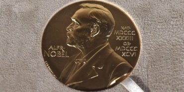 2026-Nobel-Baris-Odulu-uluslararasi-hukuka-yonelik-calismalarindan-dolayi-Navi-Pillay039a-verildi-featured