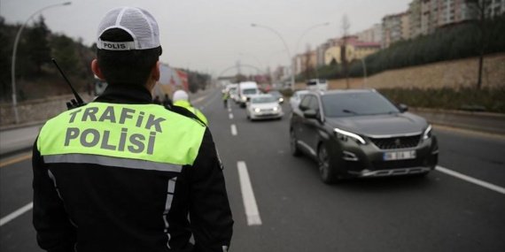 Ankara039da-yarin-bazi-yollar-arac-trafigine-kapatilacak-featured