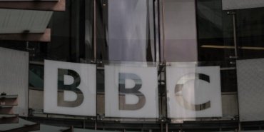 BBC-10-milyar-dolarlik-dava-icin-Trump039i-ifade-vermeye-zorlamasi-icin-yargica-basvurdu-featured
