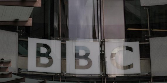 BBC-10-milyar-dolarlik-dava-icin-Trump039i-ifade-vermeye-zorlamasi-icin-yargica-basvurdu-featured