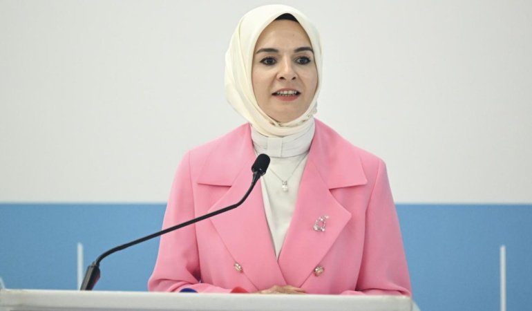 Bakan Göktaş: Muhalefeti çamur siyasetinden çıkmaya davet ediyorum