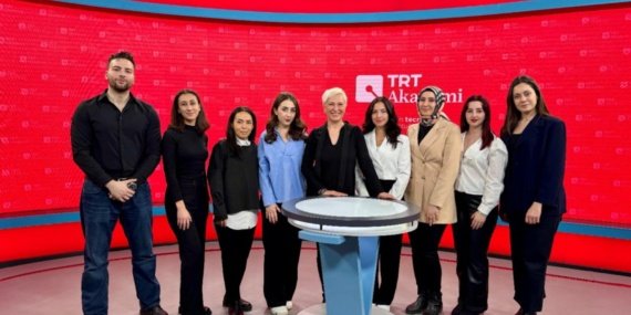 Diksiyon-ve-sunuculukta-teoriden-uygulamaya-egitim-firsati-featured