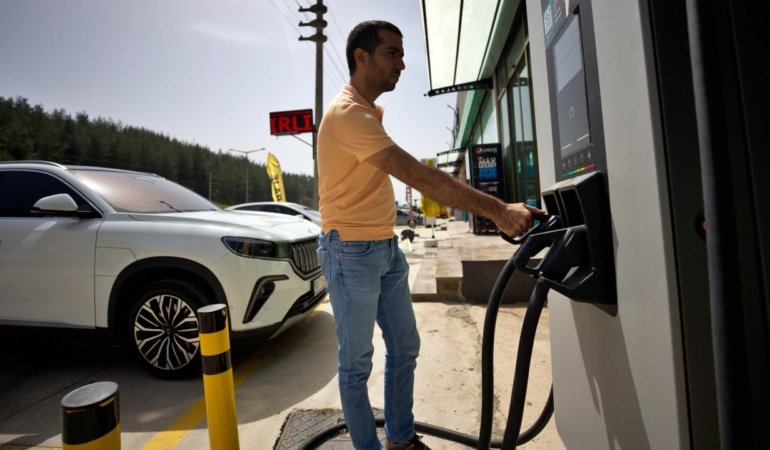Elektrikli araçlara eylülde 3,1 milyon şarj işlemi yapıldı