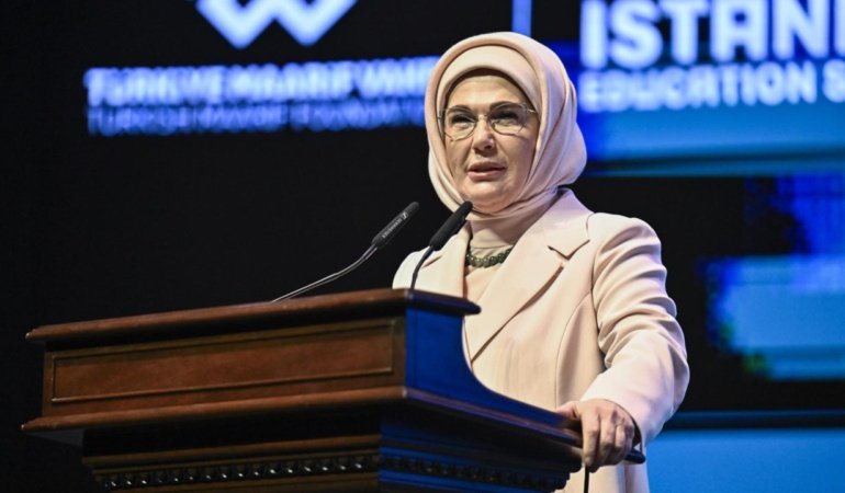 Emine Erdoğan'dan Türkiye Maarif Vakfı 10. Yıl Programı'na ilişkin paylaşım