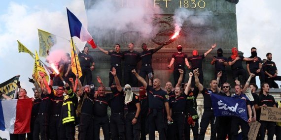 Fransa039da-liselilerin-eylemleri-kapsaminda-202-kisi-yaralandi-featured