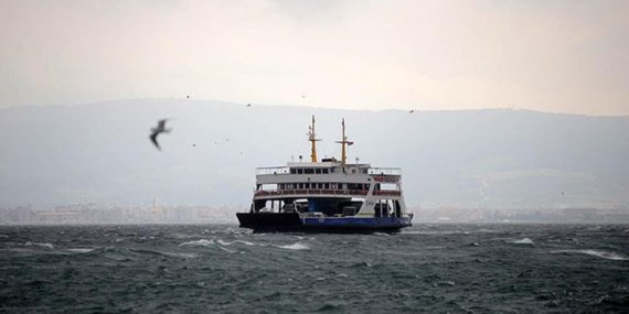 Gokceada-ve-Bozcaada-hatlarindaki-feribot-seferlerine-firtina-engeli-featured
