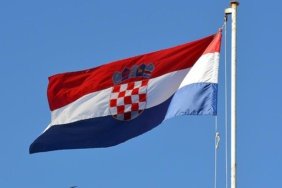 Hirvat-savas-ucagi-ucak-kacirma-kodu-girilen-Malta039ya-ait-yolcu-ucagini-hava-sahasinin-disina-cikardi-featured