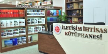 Iletisim-Ihtisas-Kutuphanesine-kurumsal-sorumluluk-ozel-odulu-featured
