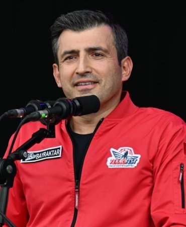 Selcuk-Bayraktar-TEKNOFEST-guncel-katilimda-rekor-kira-kira-gidiyor-featured