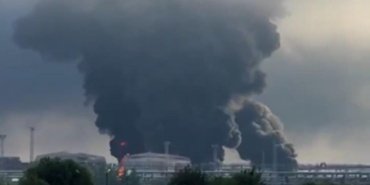 Ukrayna-Rusya039da-Omsk-Petrol-Rafinerisi039ne-saldiri-duzenledik-featured