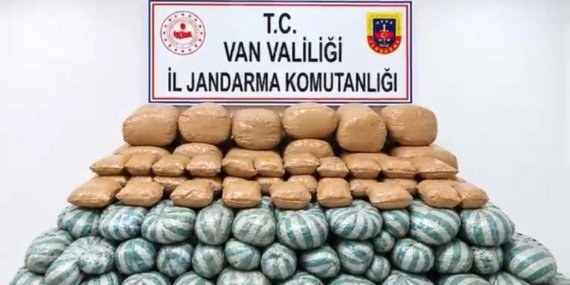 Van039da-517-kilogram-uyusturucu-ele-gecirildi-featured